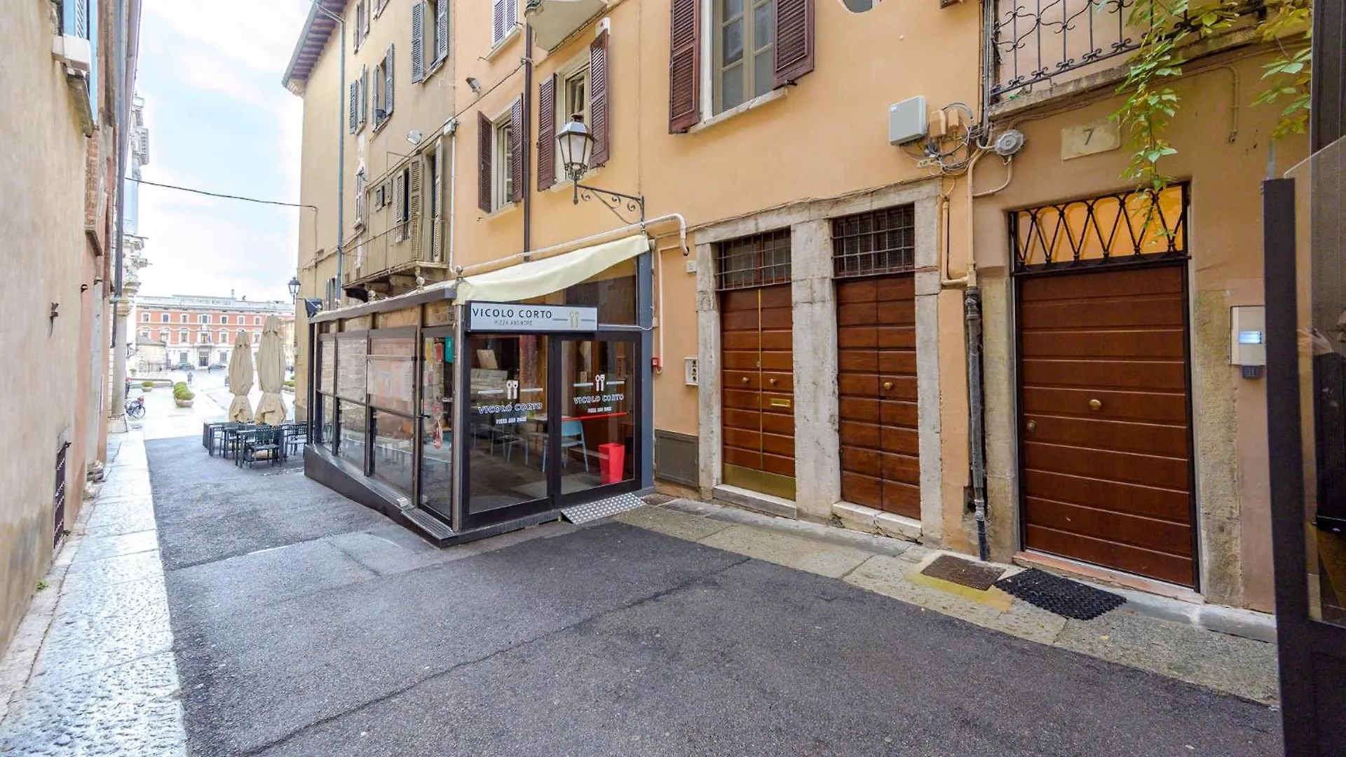 شقة Vittoria Apt Luxury E Design In Duomo بريشا